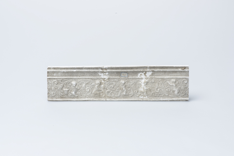 Gipsafgietsel van de klok te Vriescheloo