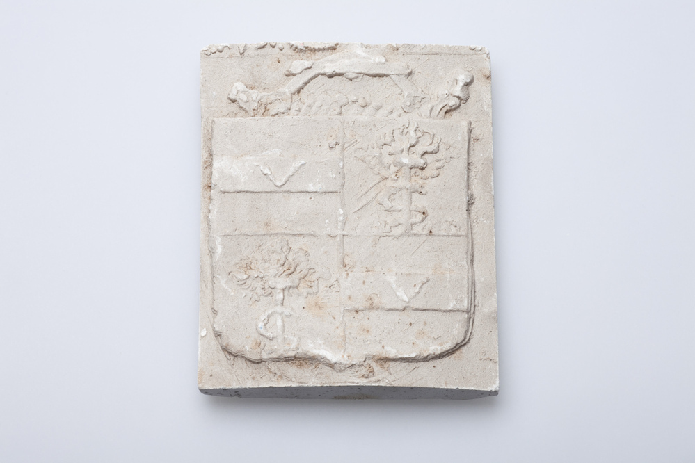 Gipsafgietsel van de klok te Westerdijkshorn