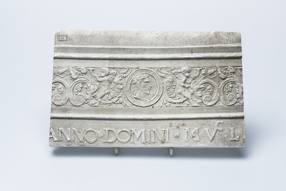 Gipsafgietsel van de klok te Pieterburen