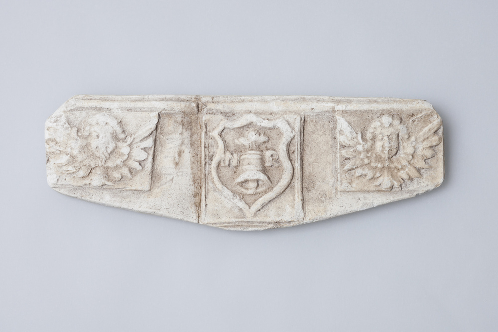 Gipsafgietsel van de klok te Westerwijtwerd