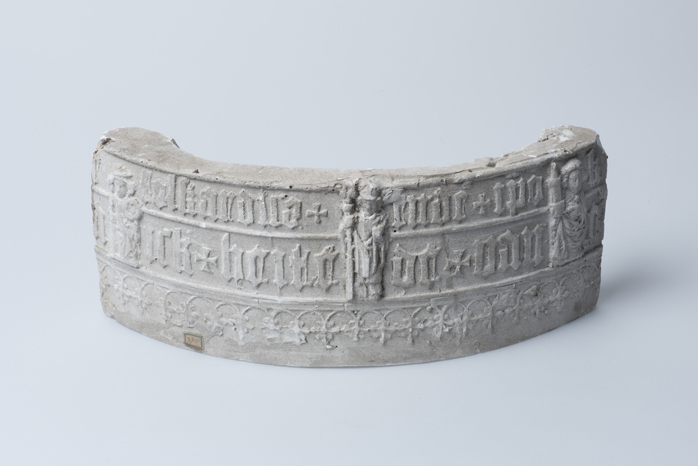 Gipsafgietsel van de klok te Eppenhuizen (klok later naar Schagen.)