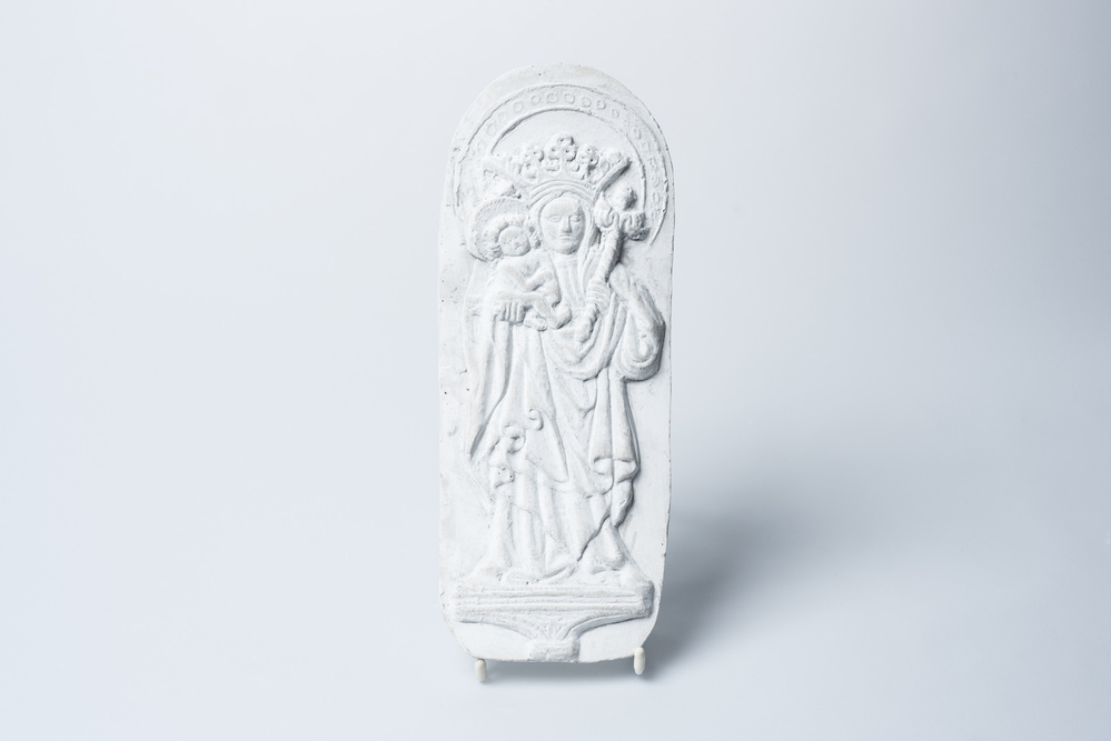 Gipsafgietsel van een klok te Oostum (voorheen te Feerwerd)