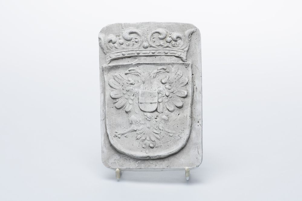 gipsafgietsel van de klok te Winsum