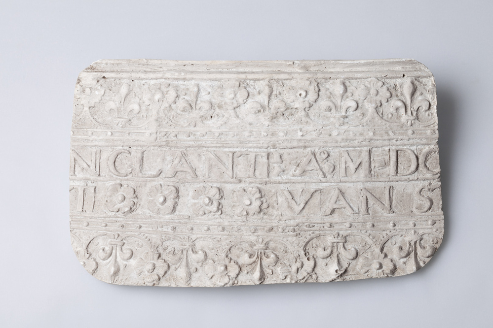 gipsafgietsel van de klok te Westeremden