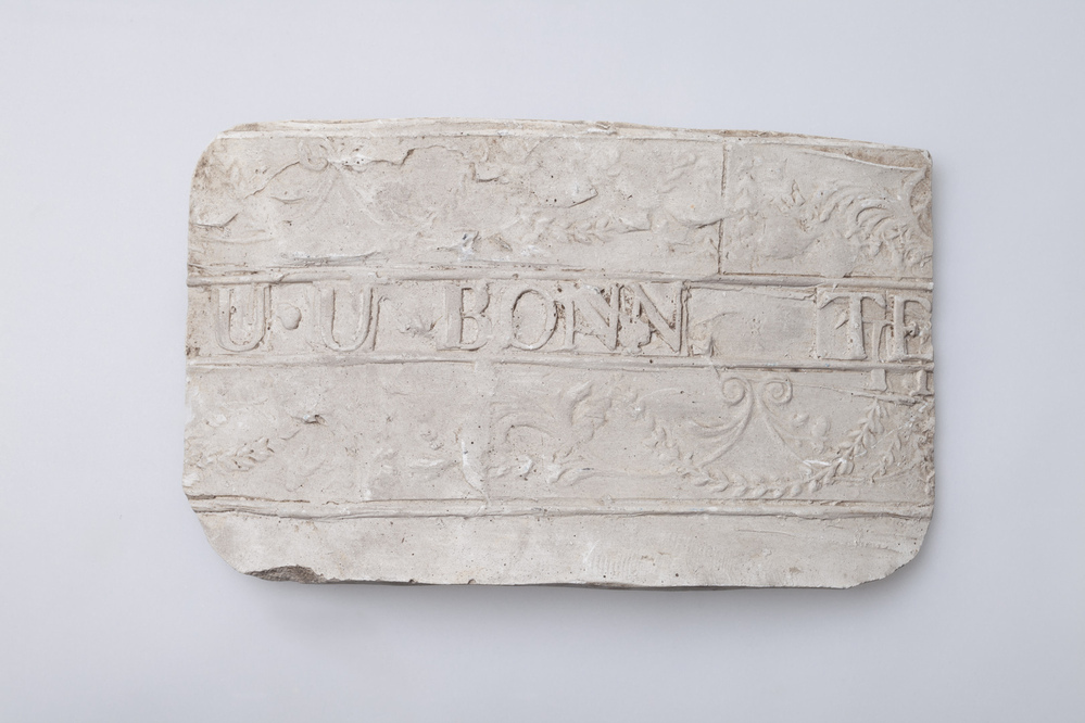 Gipsafgietsel van de klok te Opende