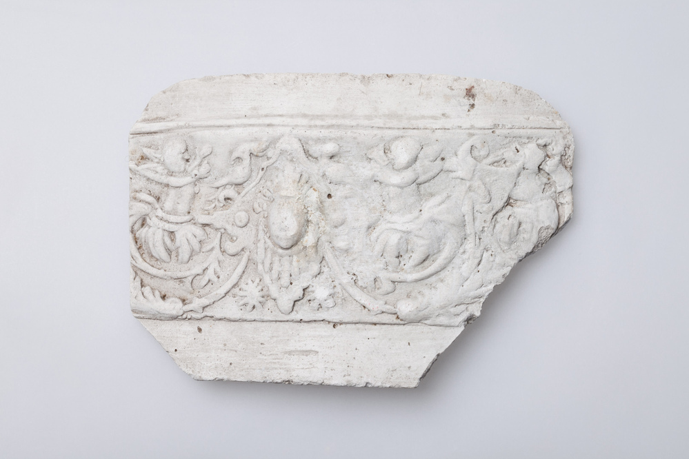 Gipsafgietsel van de klok in de Gereformeerde kerk Kraneweg te Groningen