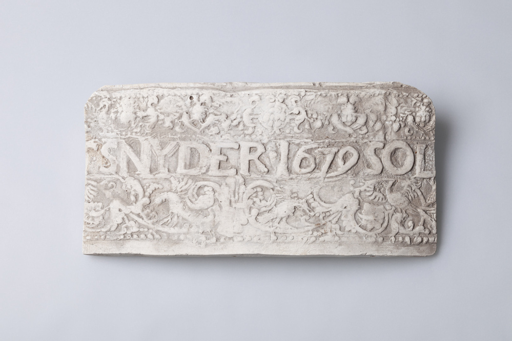 Gipsafgietsel van de klok te Hoogezand