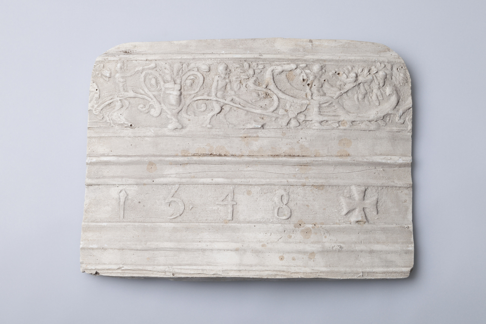 Gipsafgietsel van de klok te Loppersum