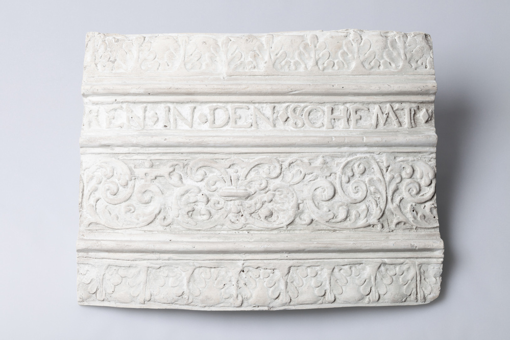 Gipsafgietsel van de klok te Scheemda