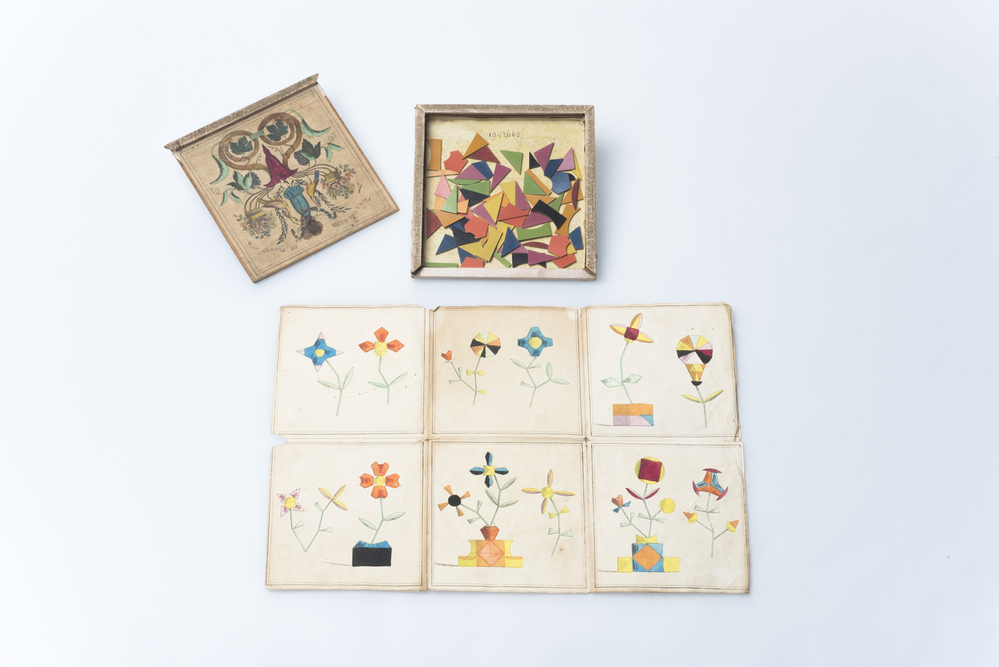 Flora the game of flowers