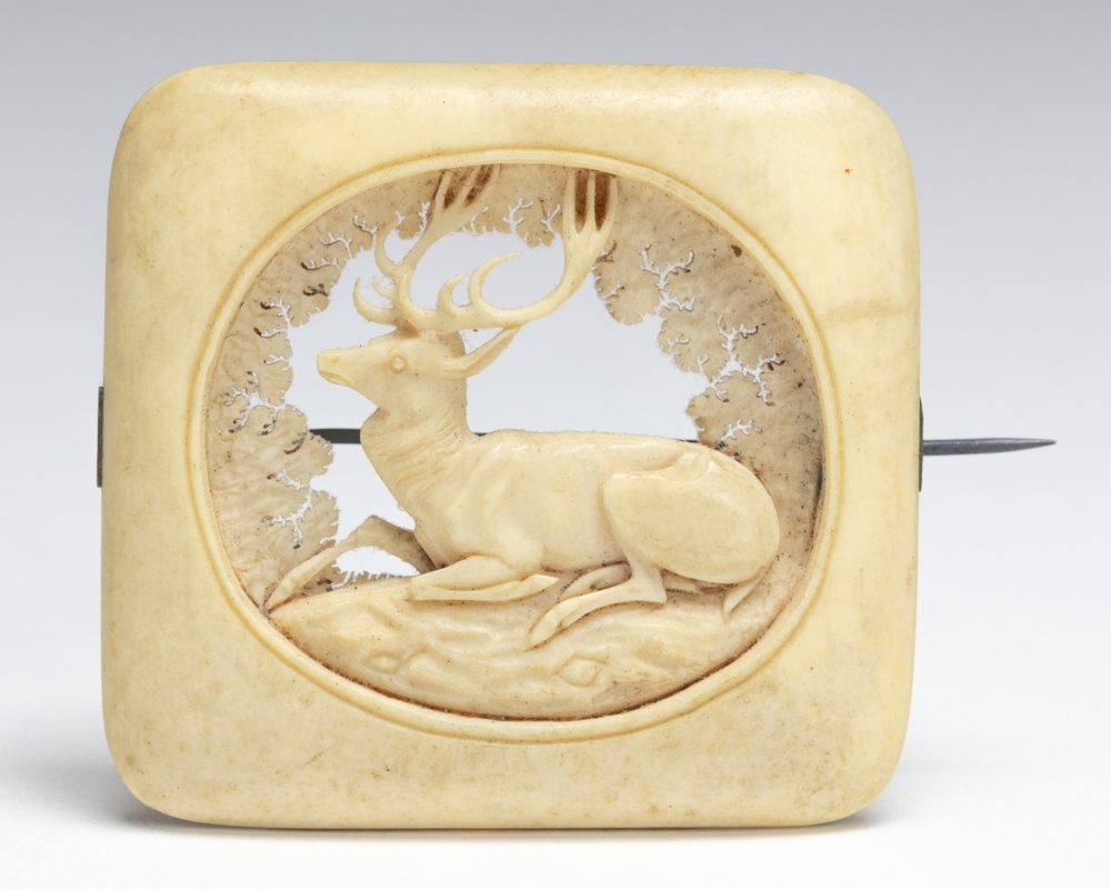 Broche van ivoor