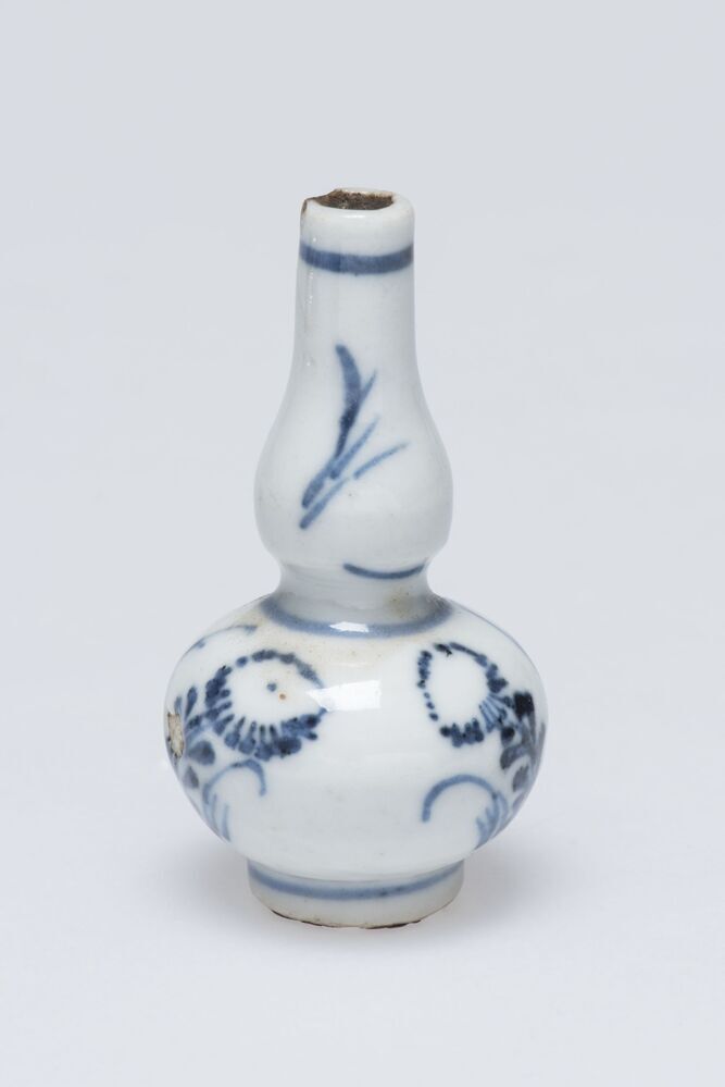 Pulletje of étagèrevaasje