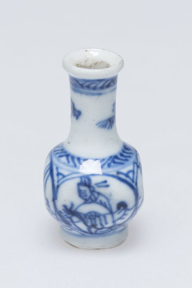 Étagèrevaasje of pulletje