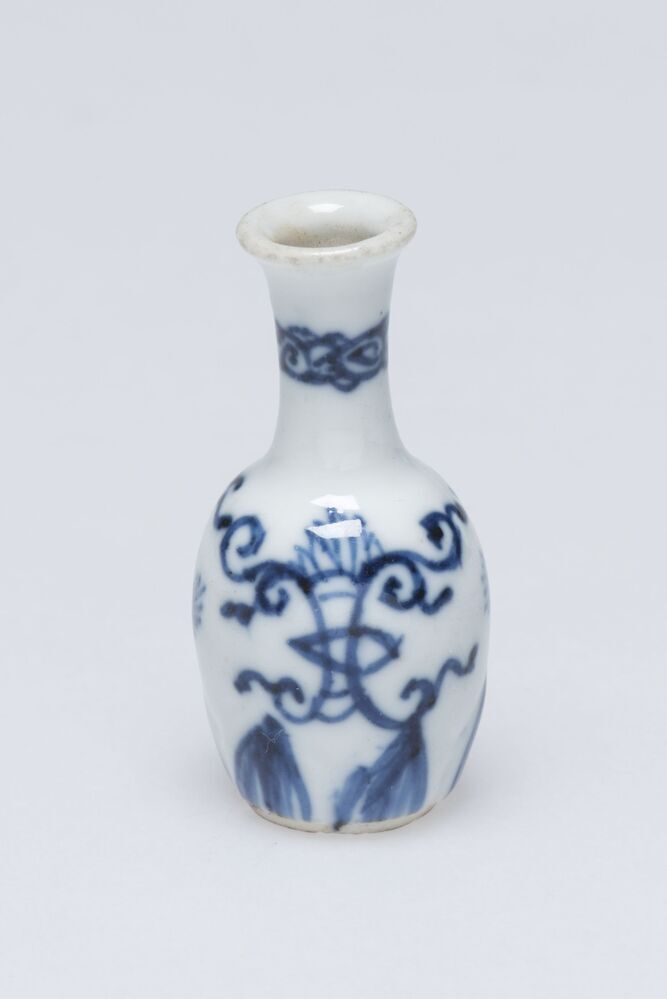 Étagèrevaasje of pulletje