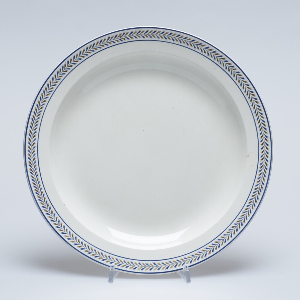 Deel van Wedgwood servies: 2 dienborden