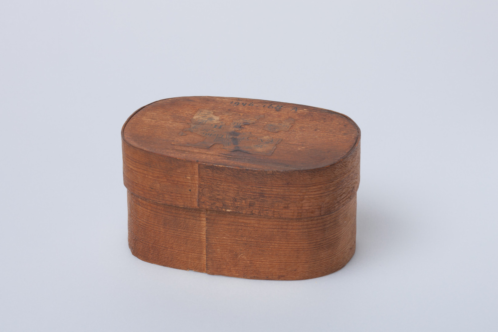 Spanen doosje met nachtpitjes