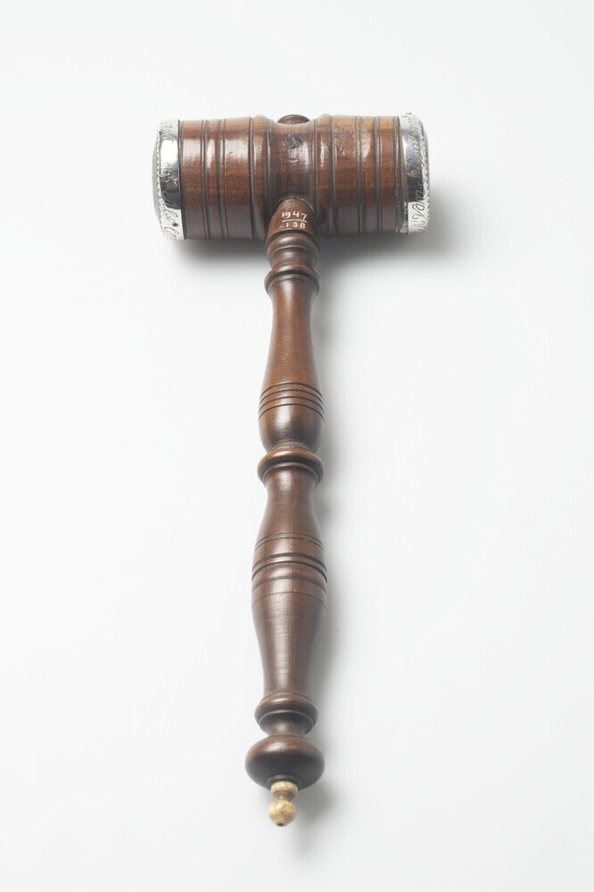 Voorzittershamer van de Wolkammers-sociëteit Groningen