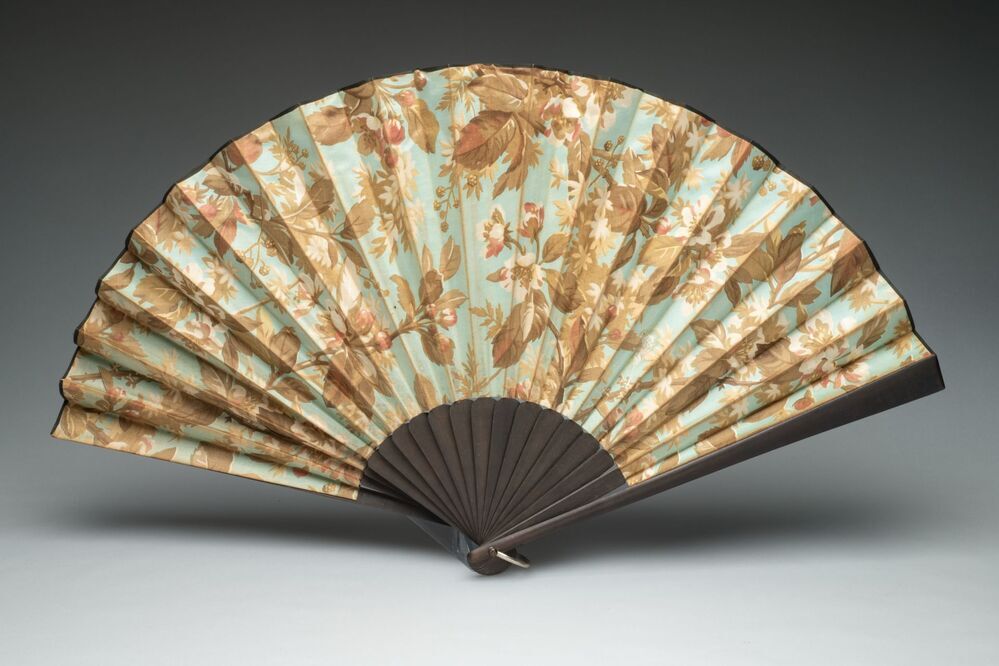 Vouwwaaier van zijde