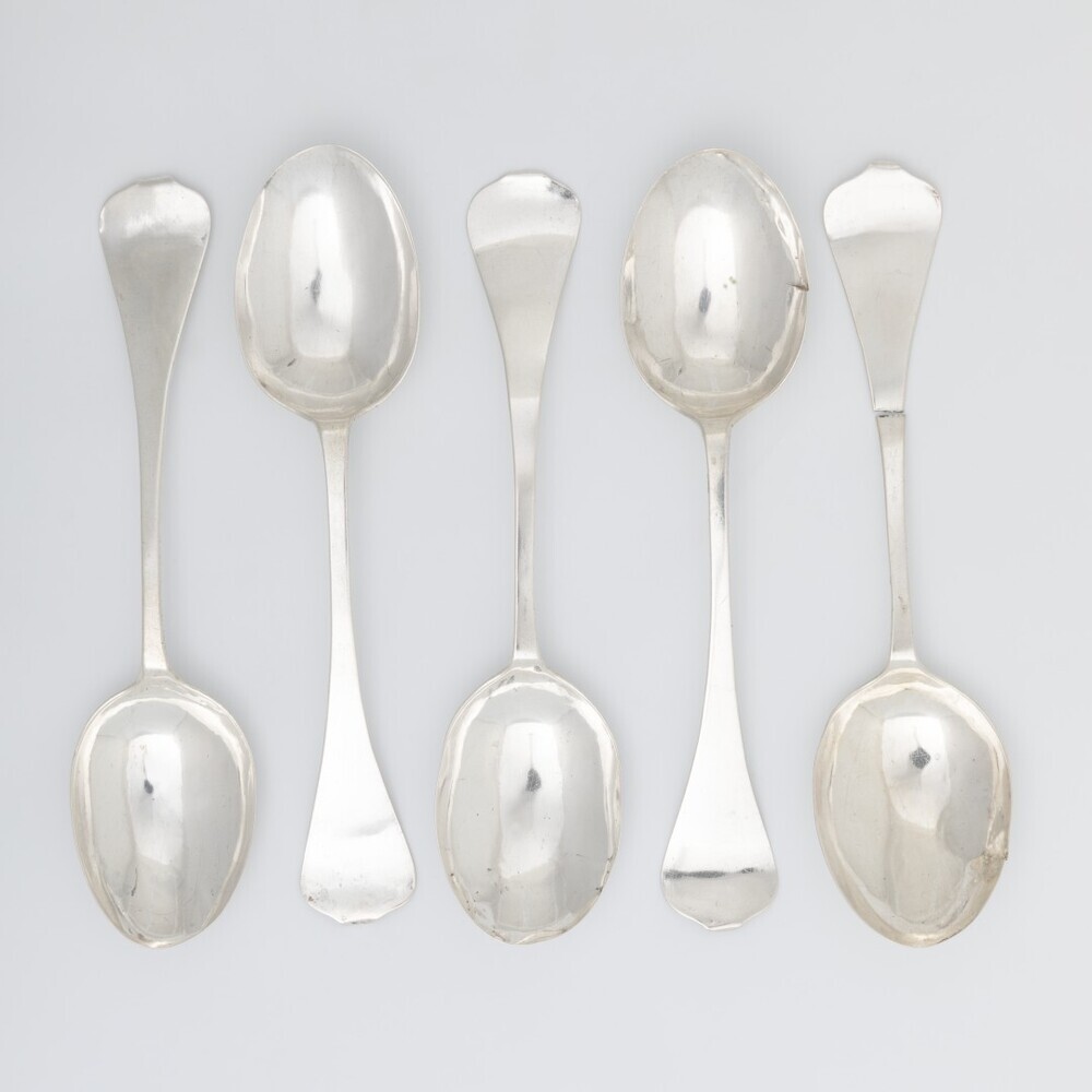 Eetlepel van zilver (shield end)