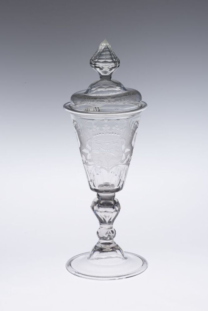 Bokaal met deksel, wapen van Oranje-Nassau