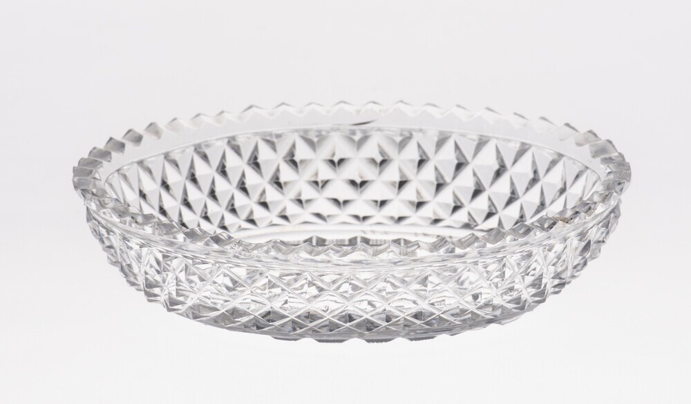 Schaaltje van kristal