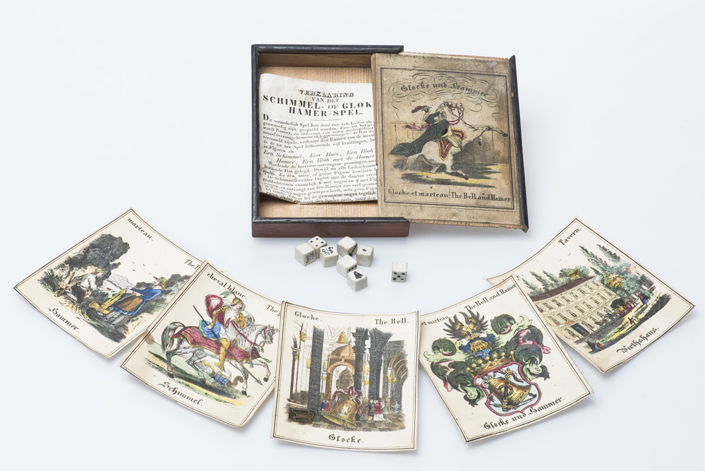 Klok en hamerspel