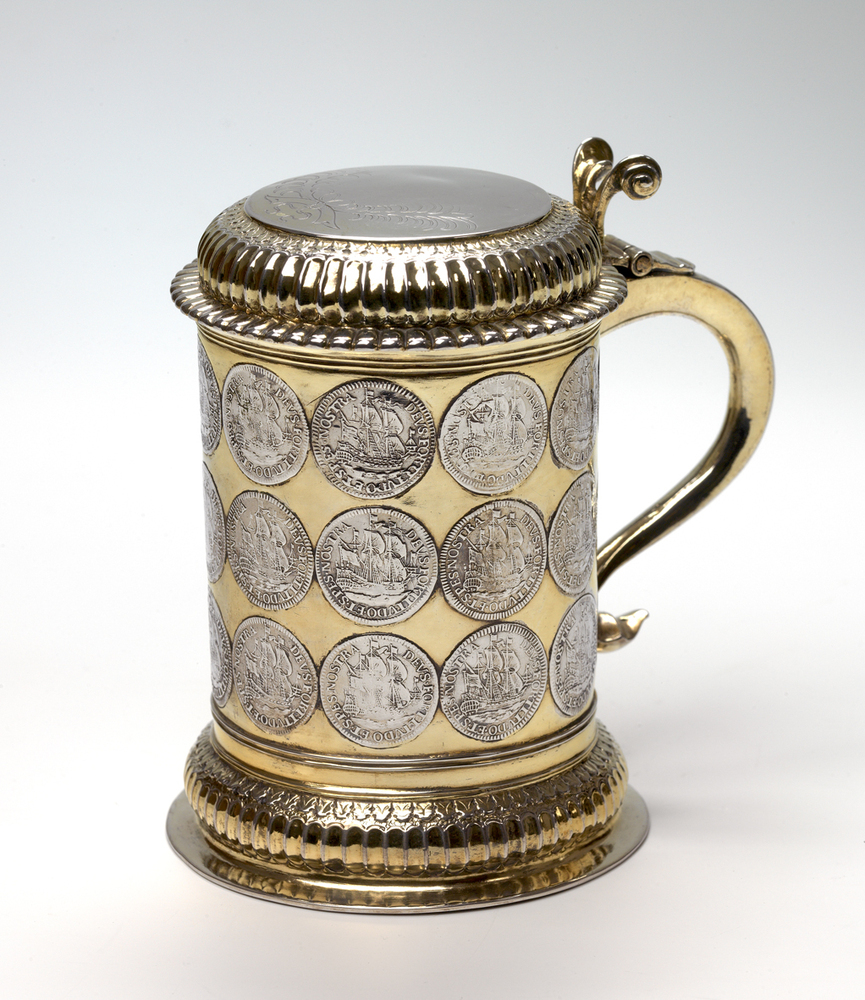 Muntbeker of oordspul