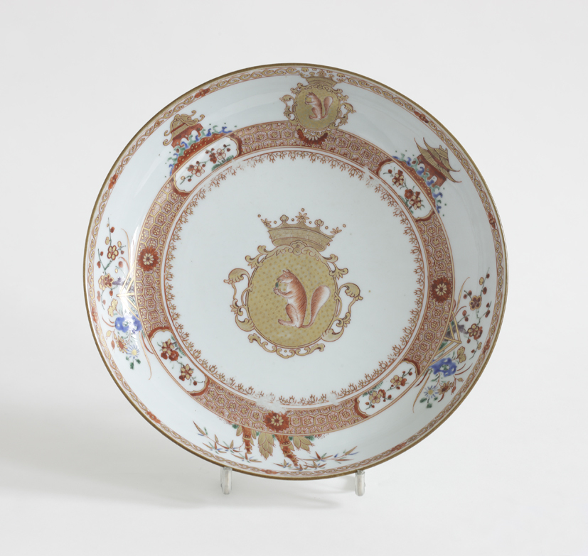 Bord met familiewapen Sichterman