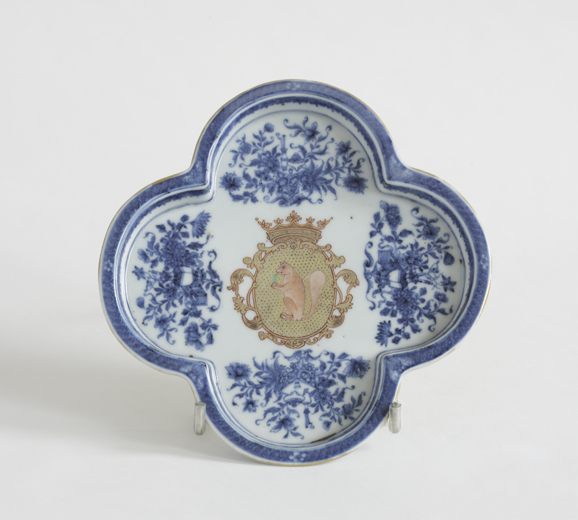 Onderschotel met familiewapen Sichterman