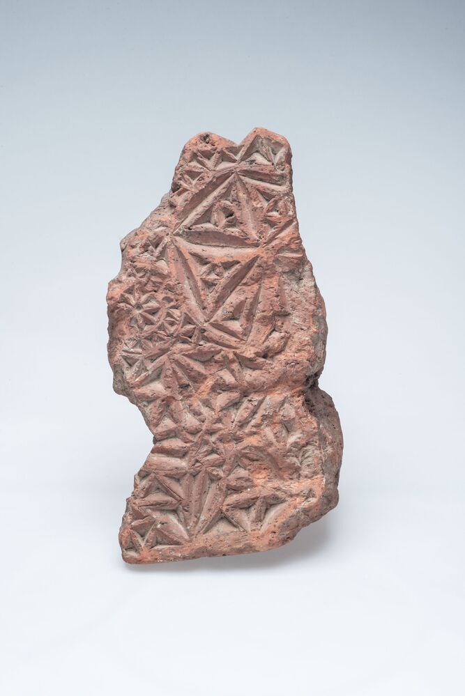 Rijkversierd bouwfragment