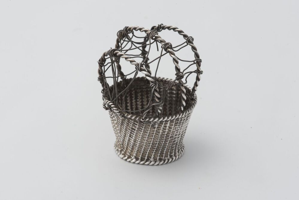 Miniatuur (luier)mand of korf