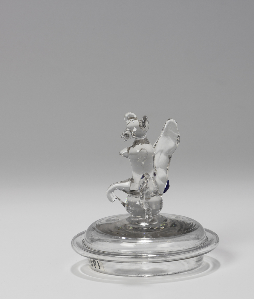 Deksel wijnglas met familiewapen Sichterman