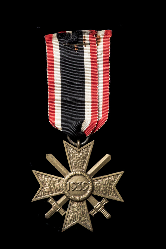 Bronzen kruis met zwaarden, 1939