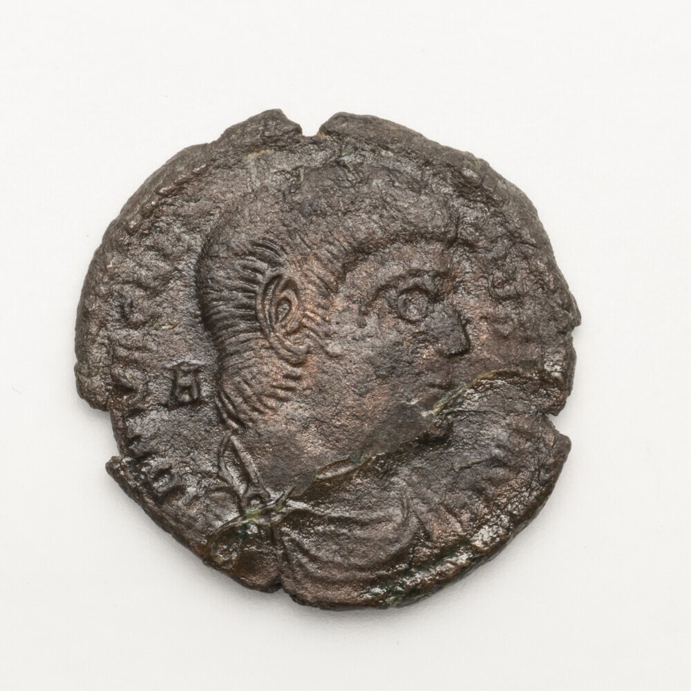 Magnentius, keizer te paard met barbaar GLORIA ROMANORUM