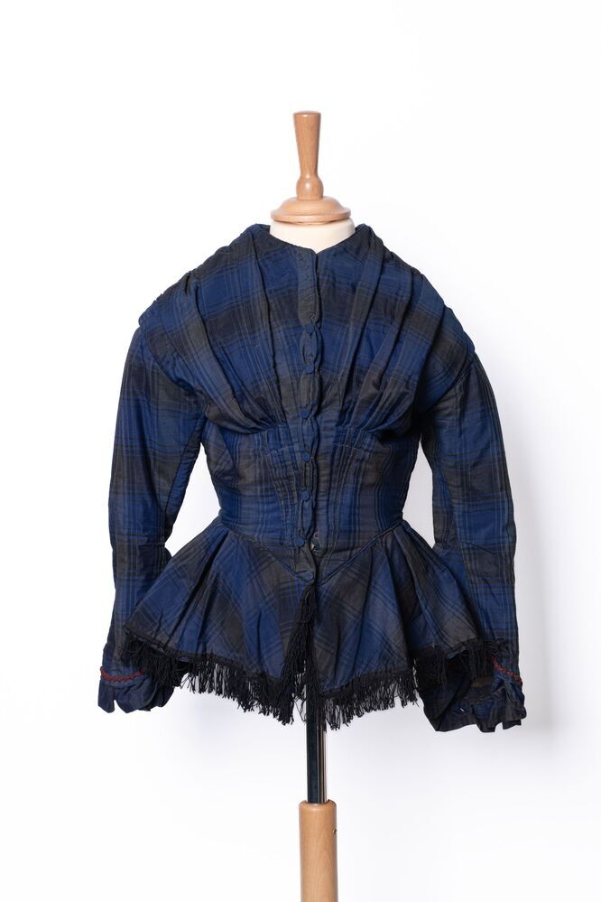 Blauw-zwart geruit jakje