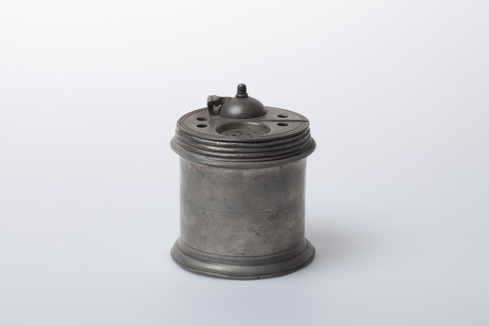 Tinnen boterdoos of boterpot