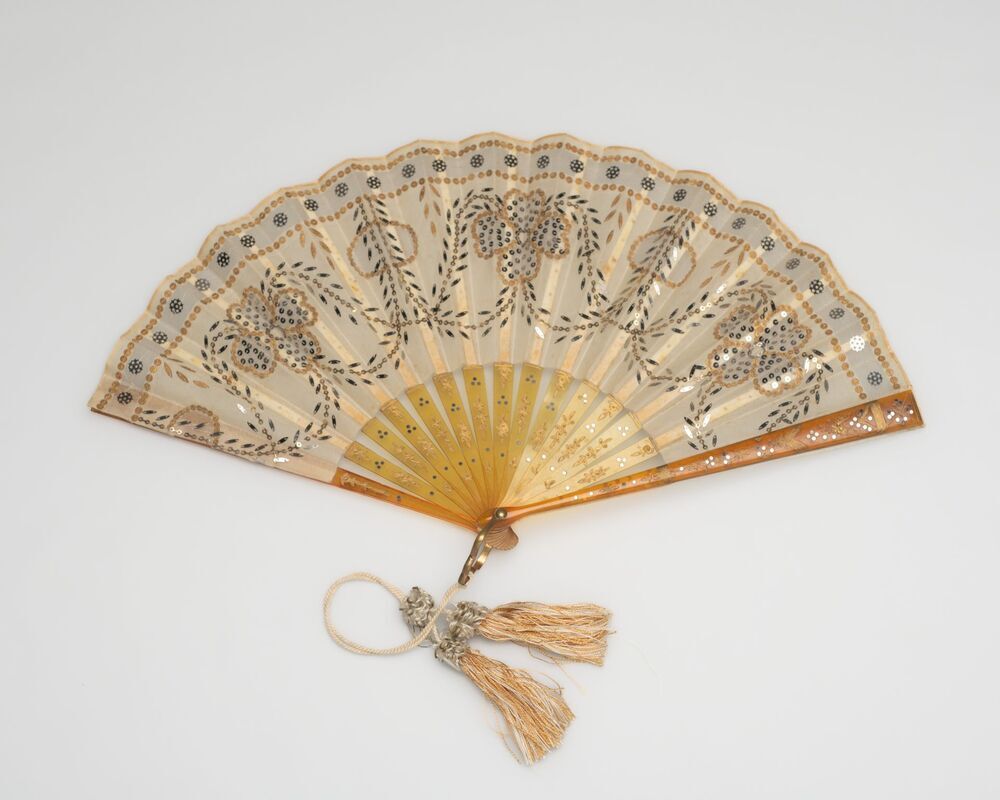 Waaier van witte tule