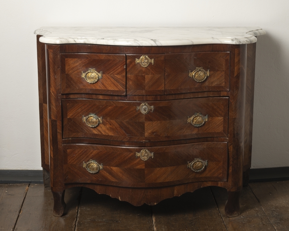 Commode