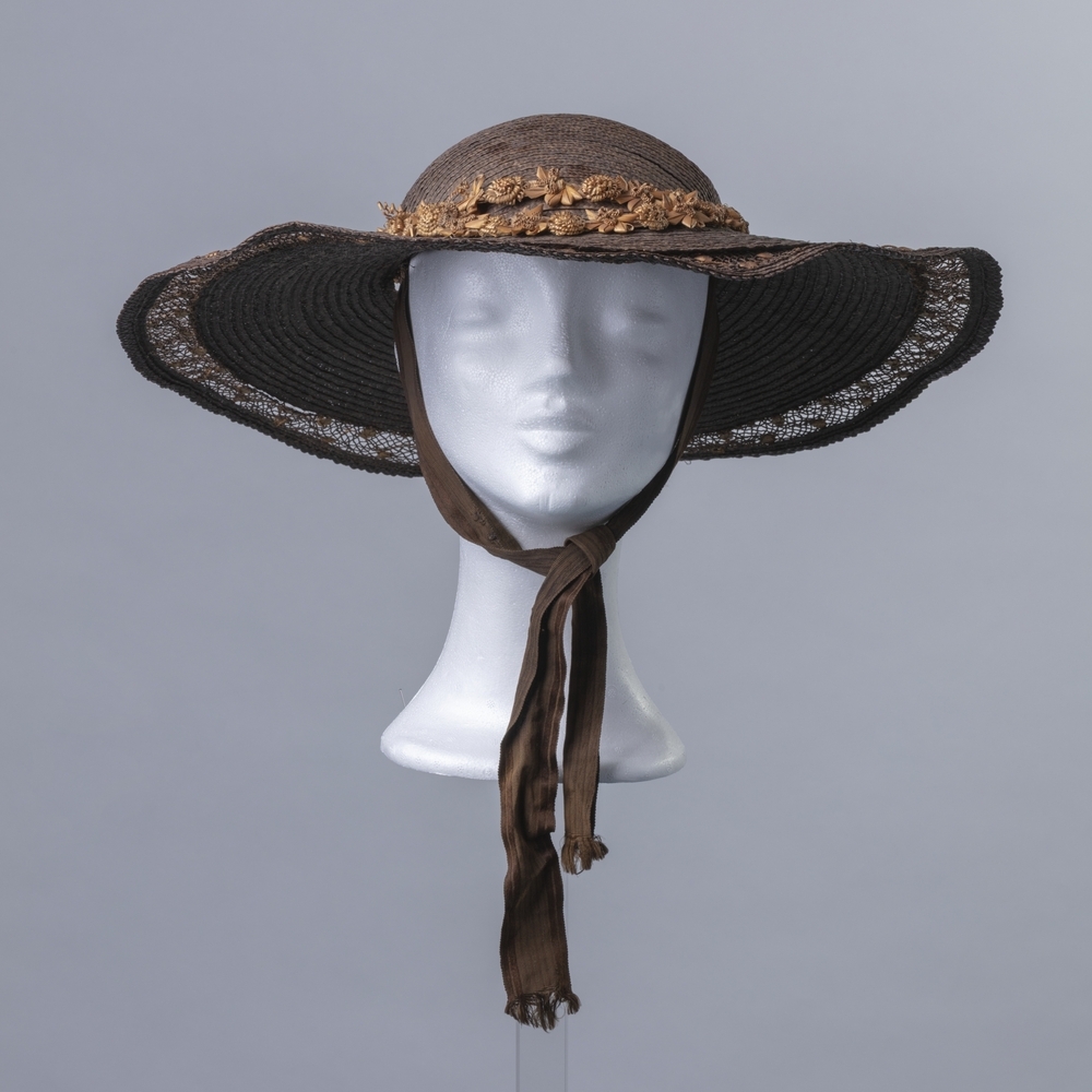 Dameshoed van stro