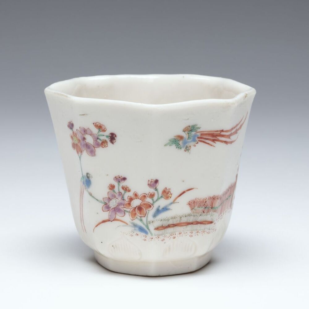 Hoog, achtzijdig kopje