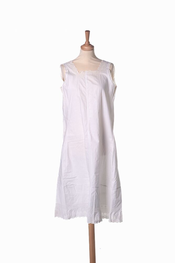 Wit katoenen onderjurk