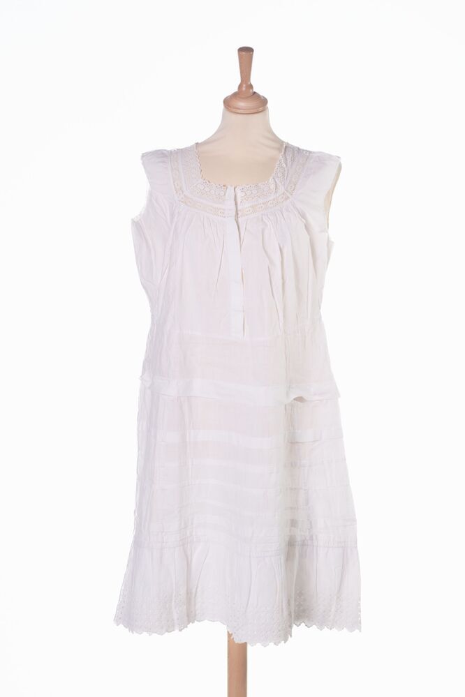 Wit katoenen onderjurk