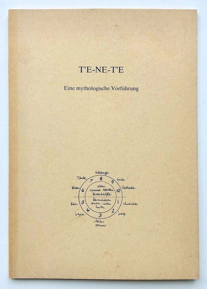 T'E-NE-T' E: eine mythologische Vorführung