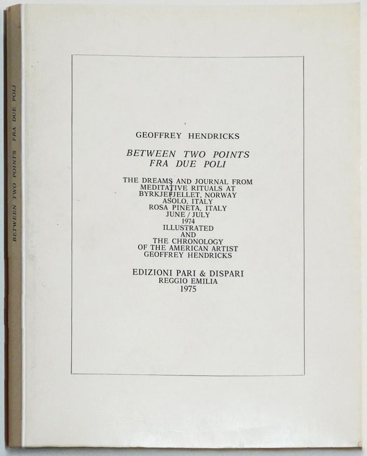 between two points / fra due poli