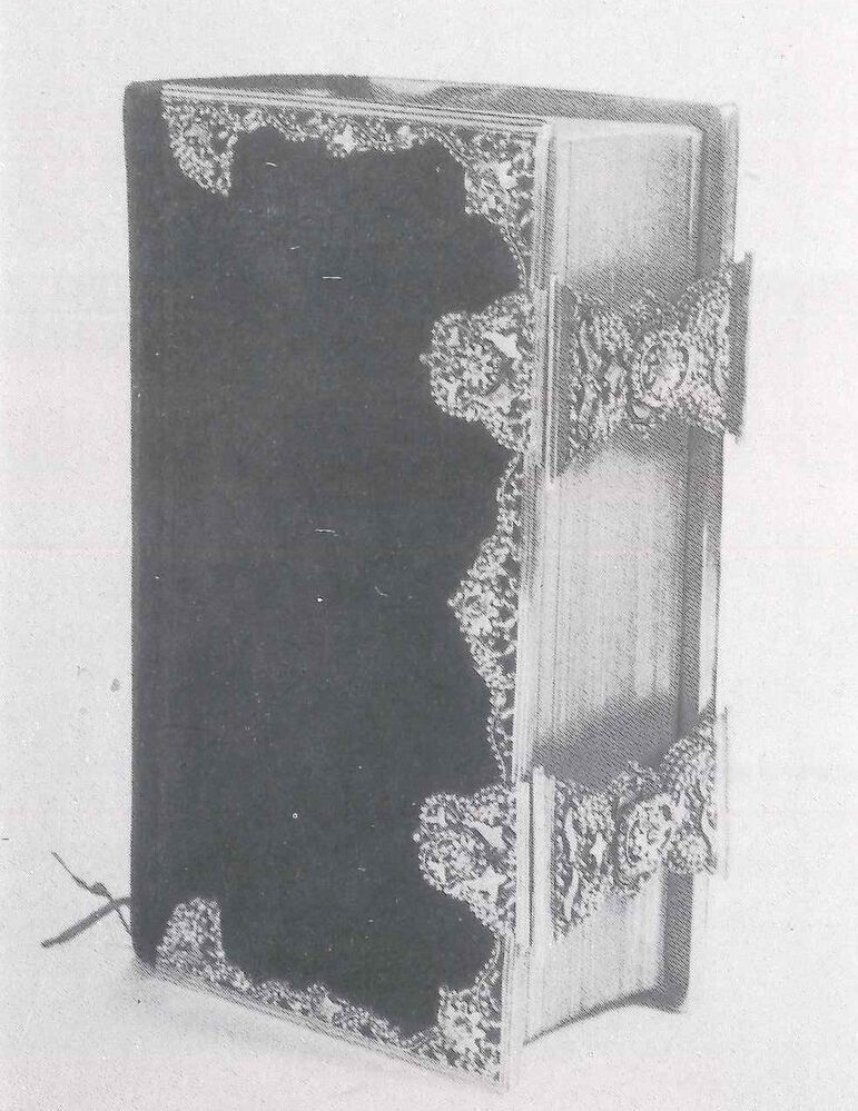 Kerkboek met goudbeslag