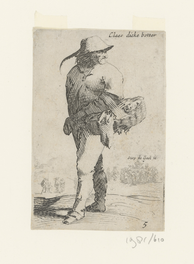 Boer met mand aan linker arm, achteromkijkend