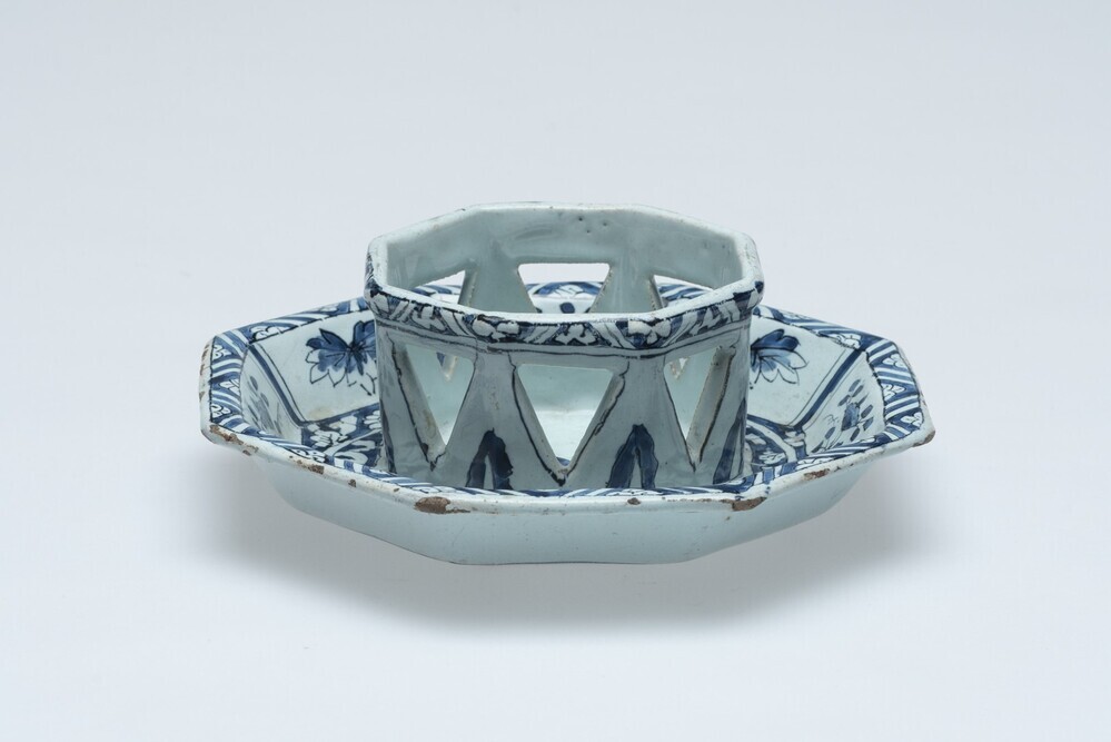 Trembleuse of (onder)schoteltje