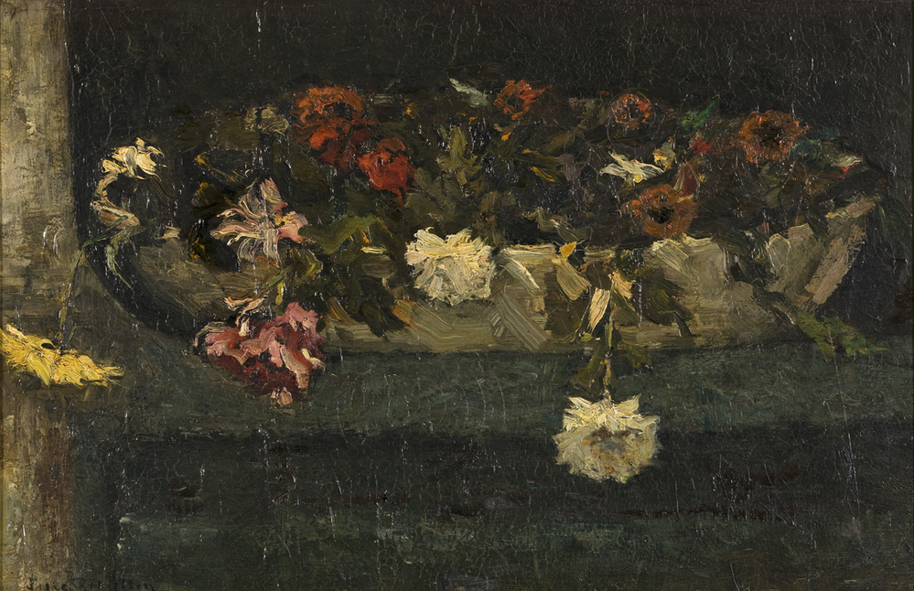 Stilleven met bloemen in een schaal