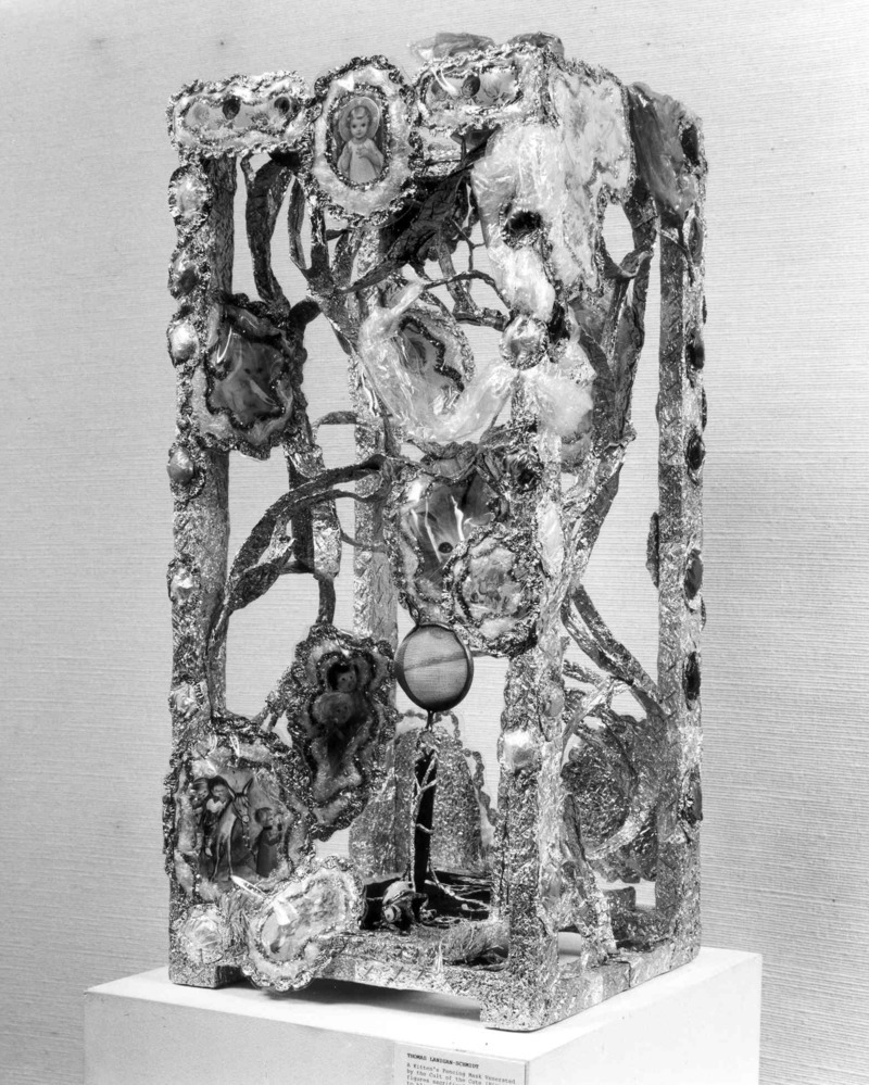 VERVALLEN A Kitten's Fencing Mask Venerated by the Cult of the Cute (Pixie figurines sacrificed here are said to bleed glitter)