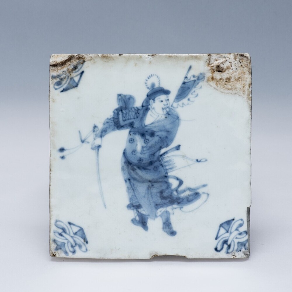 Tegel met Chinese krijger